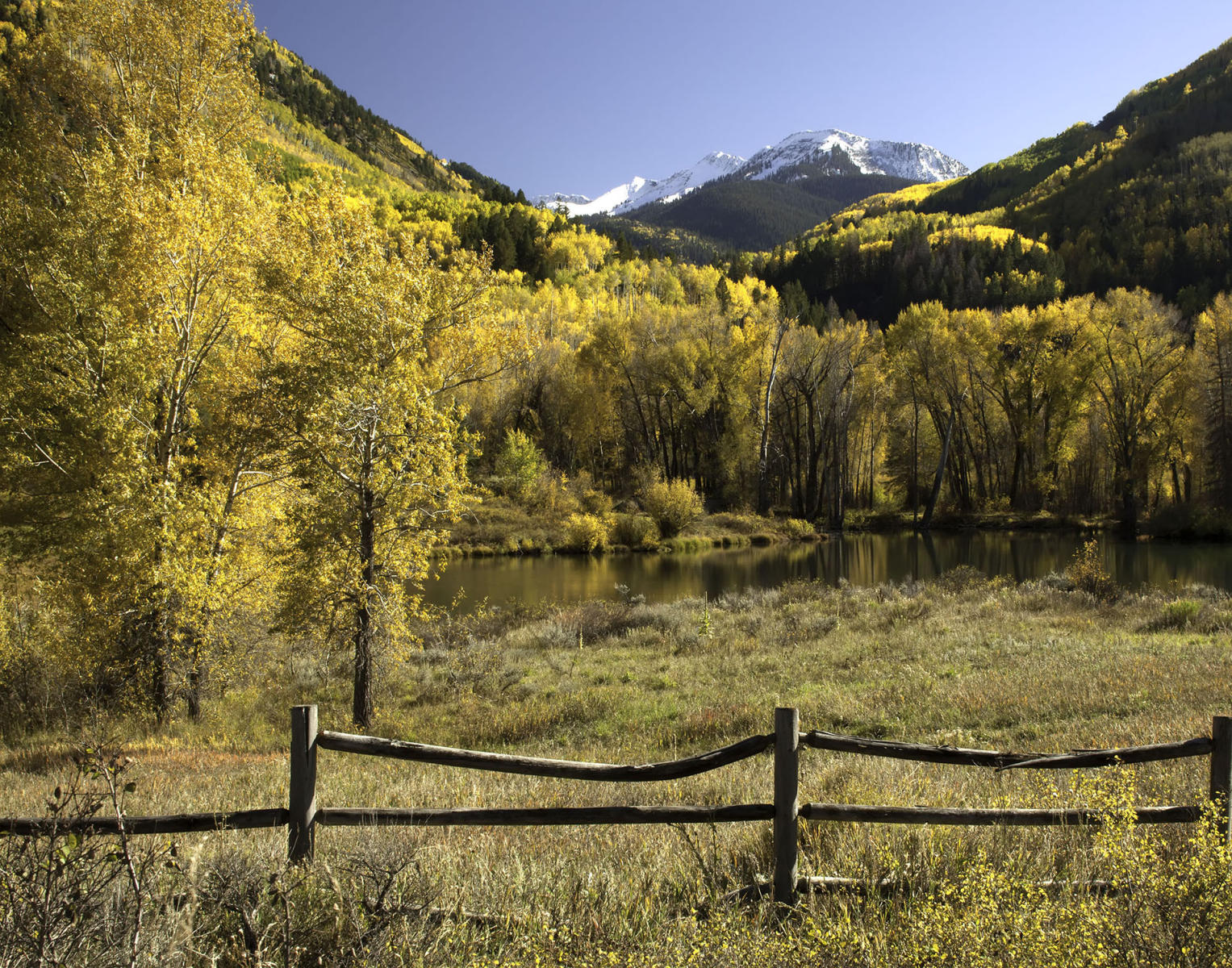 Broken fence outside of Marble, CO #0963